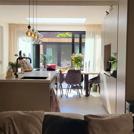 Unique Ground-floor With Beautiful Garden In *