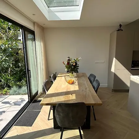 Unique Ground-floor With Beautiful Garden In Apartmán *