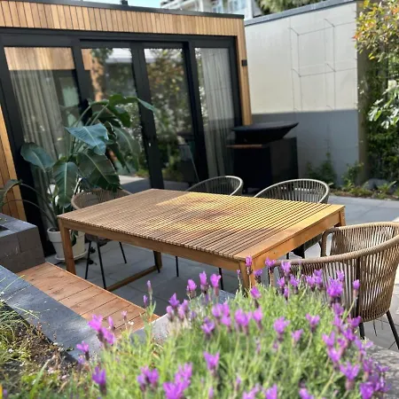 アパート Unique Ground-floor With Beautiful Garden In *
