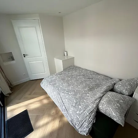 Unique Ground-floor With Beautiful Garden In Apartman