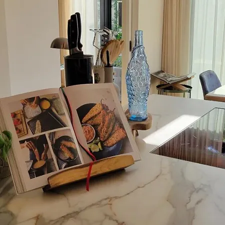 Unique Ground-floor With Beautiful Garden In Amszterdam