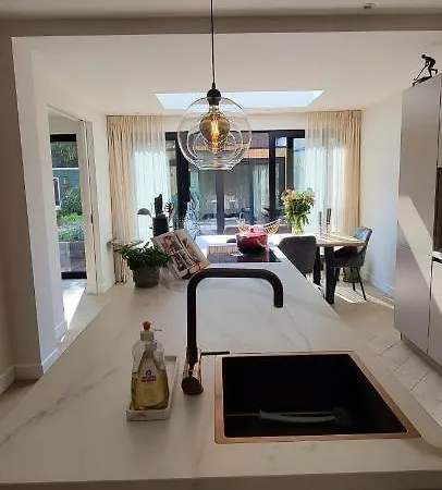Apartman Unique Ground-floor With Beautiful Garden In Amszterdam