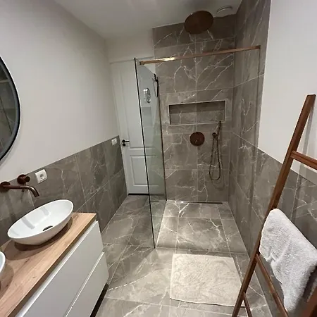 Unique Ground-floor With Beautiful Garden In Amszterdam